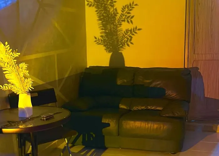 Nautilus House בארי